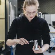 Machinefabriek Veehof medewerkster